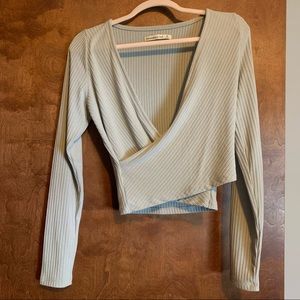 NWOT Mint Abercrombie & Fitch Wrap Long Sleeve M